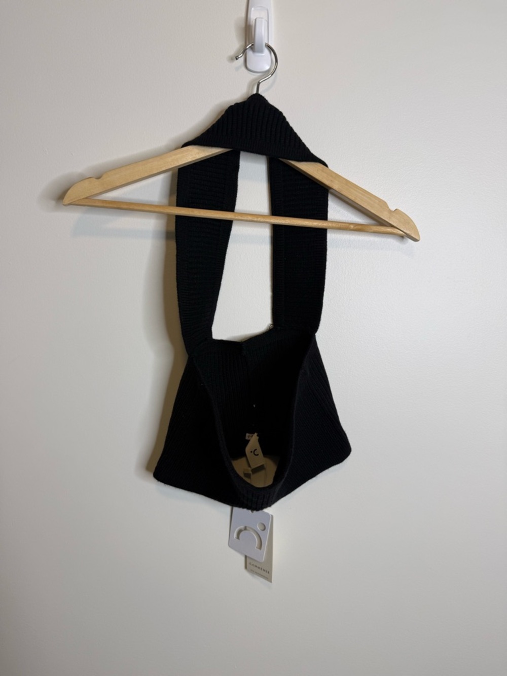Commense Black Ribbed Halter Crop top with choker size large NWT
